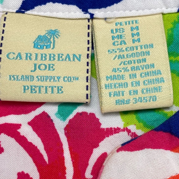 Caribbean Joe Island Supply Co Floral Sleeveless V-Neck Tank | Petite Medium - Picture 3 of 6